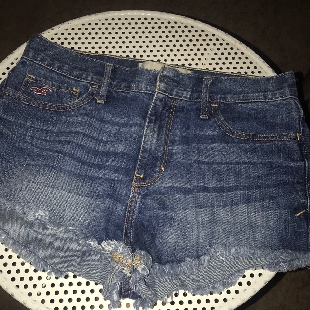 Hollister high waisted shorts
